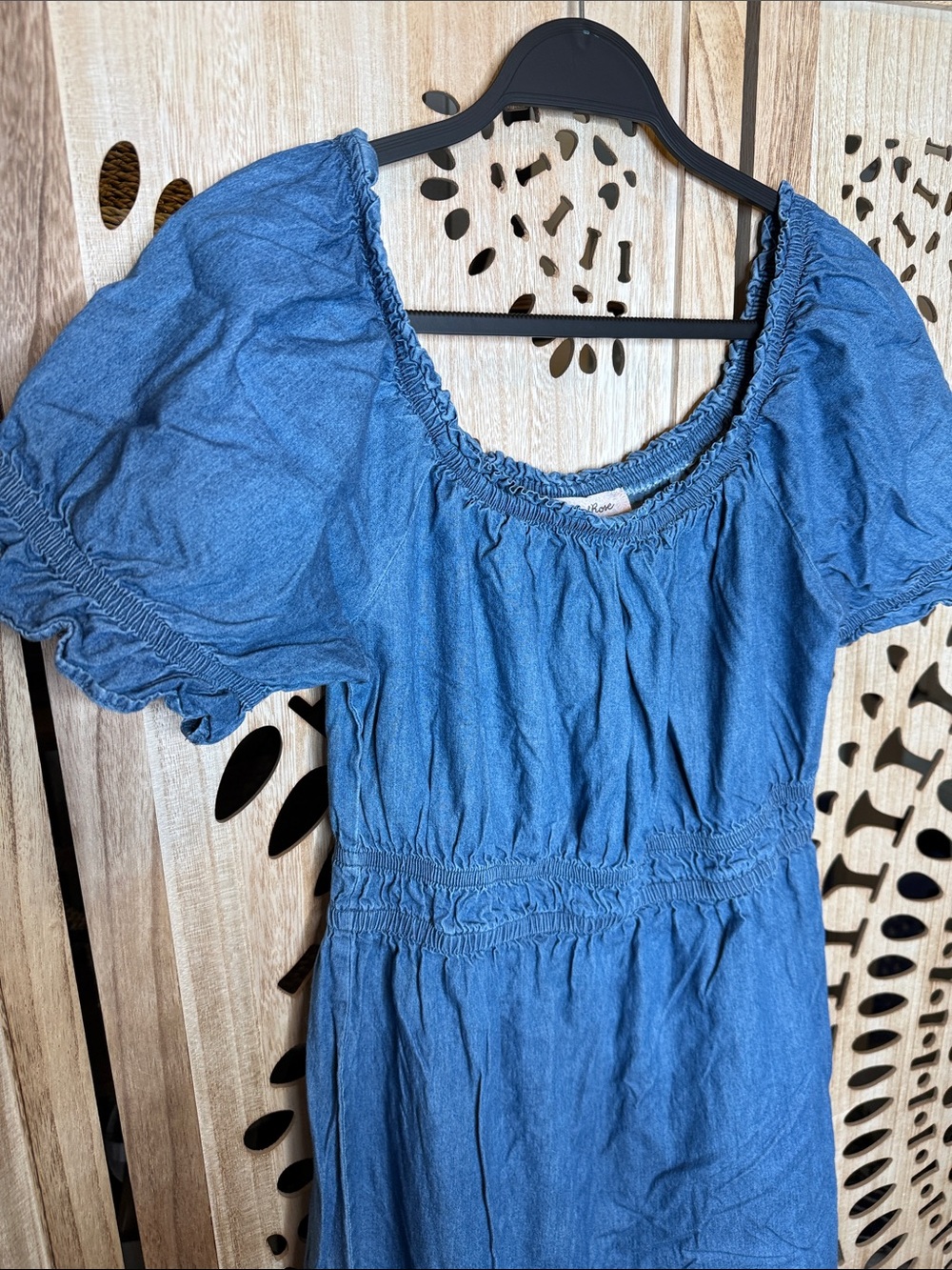 Denim-Blue Puff Sleeve Midi Dress - Picture 3 of 7